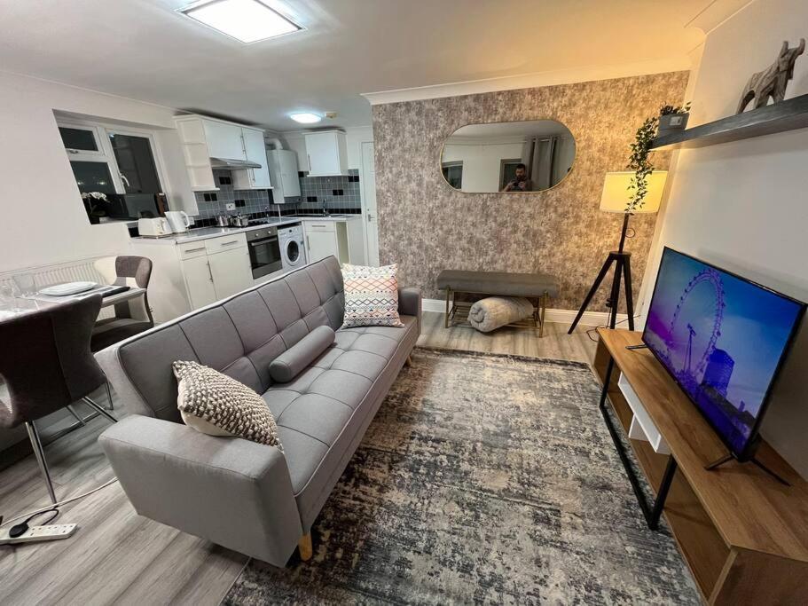 Modern & Stylish Haven In Heart Of London Apartment Exterior foto